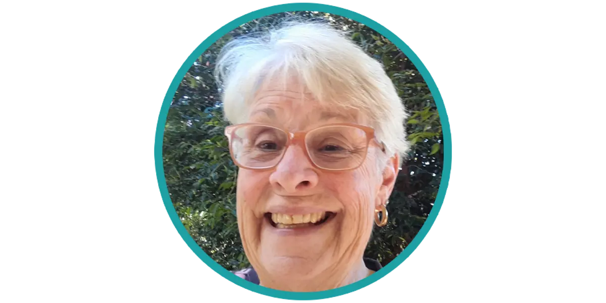 andrea-seccombe-with-border