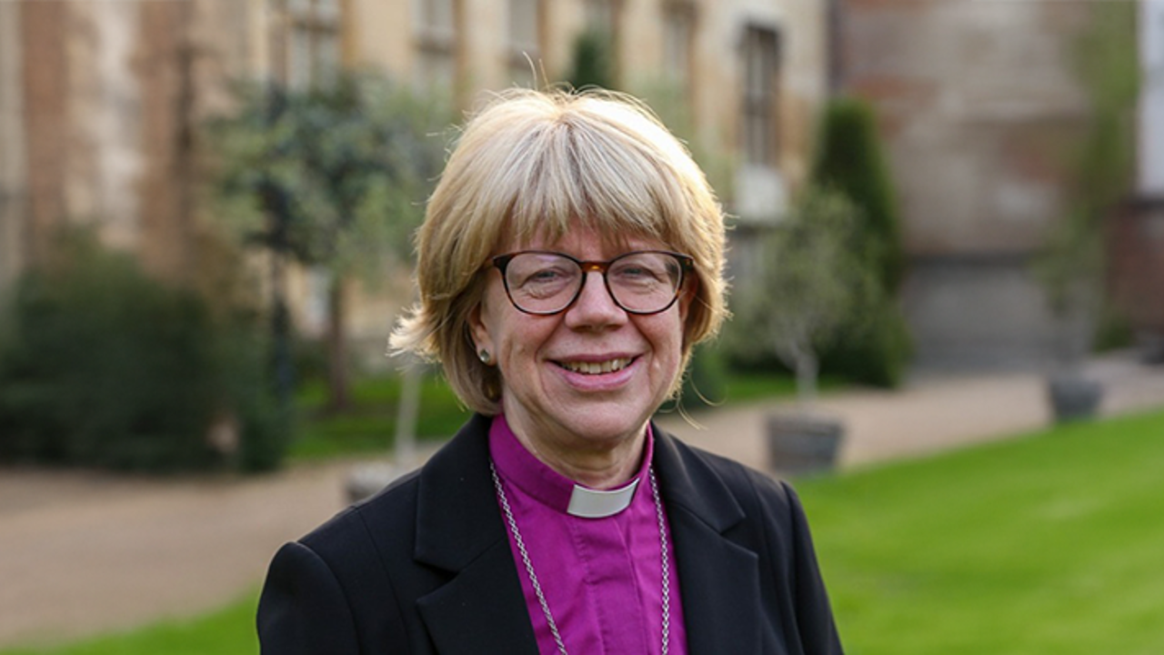 Sarah Mullally Becomes First Woman Archbishop of Canterbury Amid Ongoing Anglican Disputes Over Same-Sex Blessings