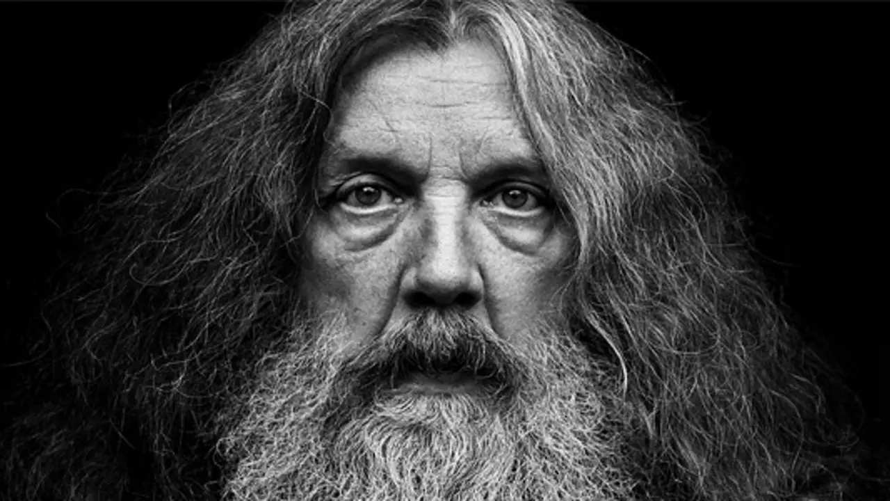 Alan Moore Retires From Comics