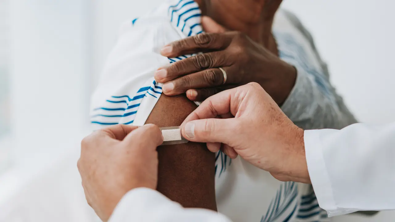 People urged to get flu vaccine