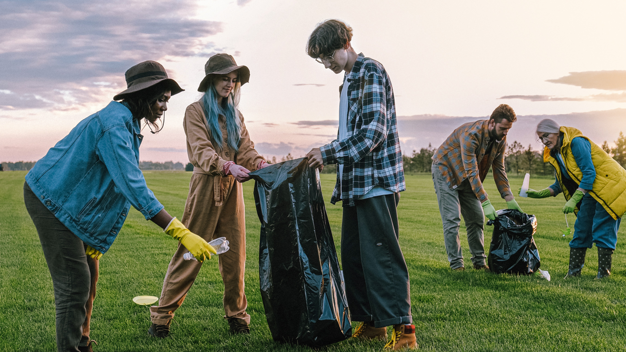Turns out having faith and performing acts of kindness is good for your mental health